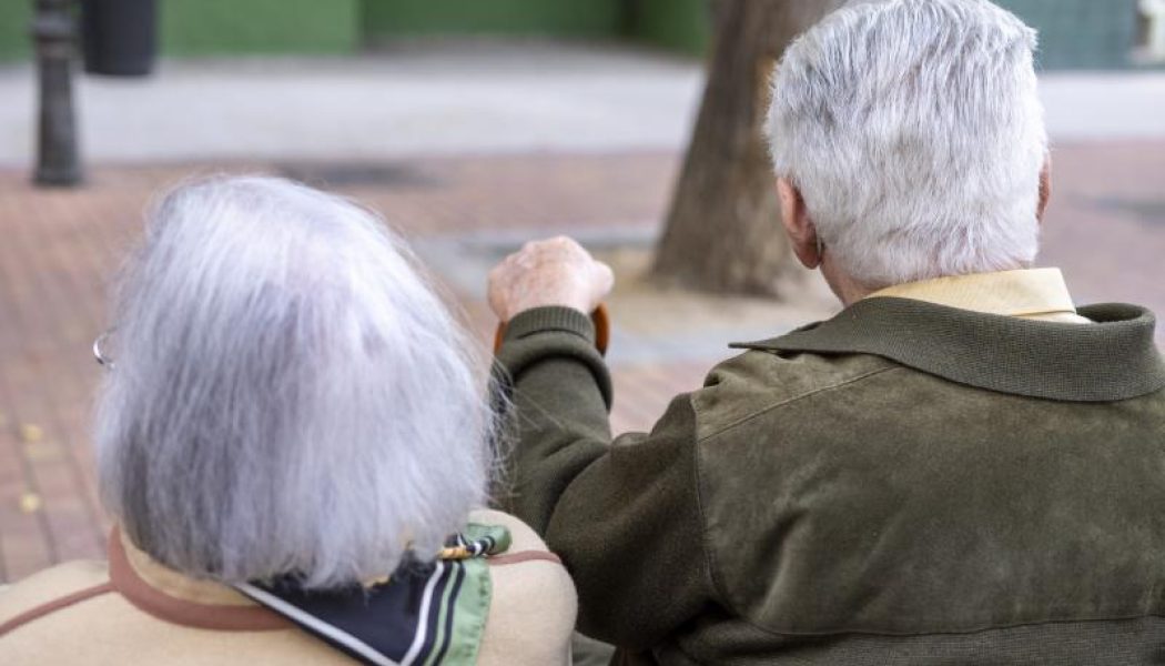 El 46,5% de los españoles apuesta por los cuidados a domicilio en la vejez