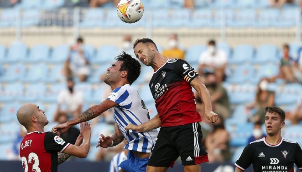 Empate en el estreno del curso ante la afición (0-0)