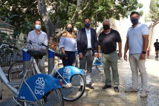 El PSOE pide al Ayuntamiento medidas para evitar que las bicis de alquiler acaparen los estacionamientos públicos