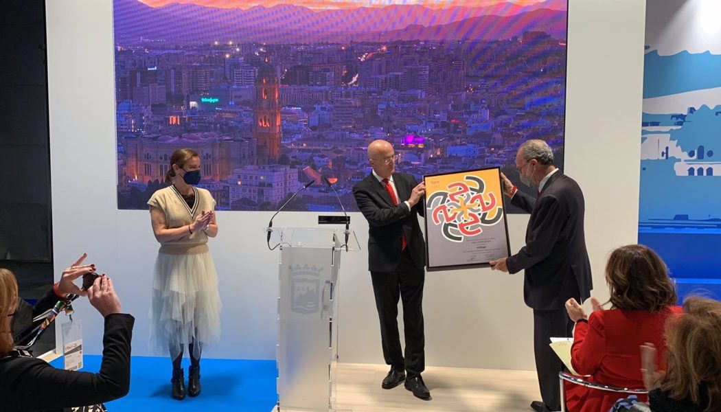 Málaga recibe el premio Fijet 2022 a la mejor ciudad destino