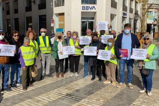 Unidas Podemos pide que el Ayuntamiento de Málaga cobre más a los bancos que no presten atención personalizada