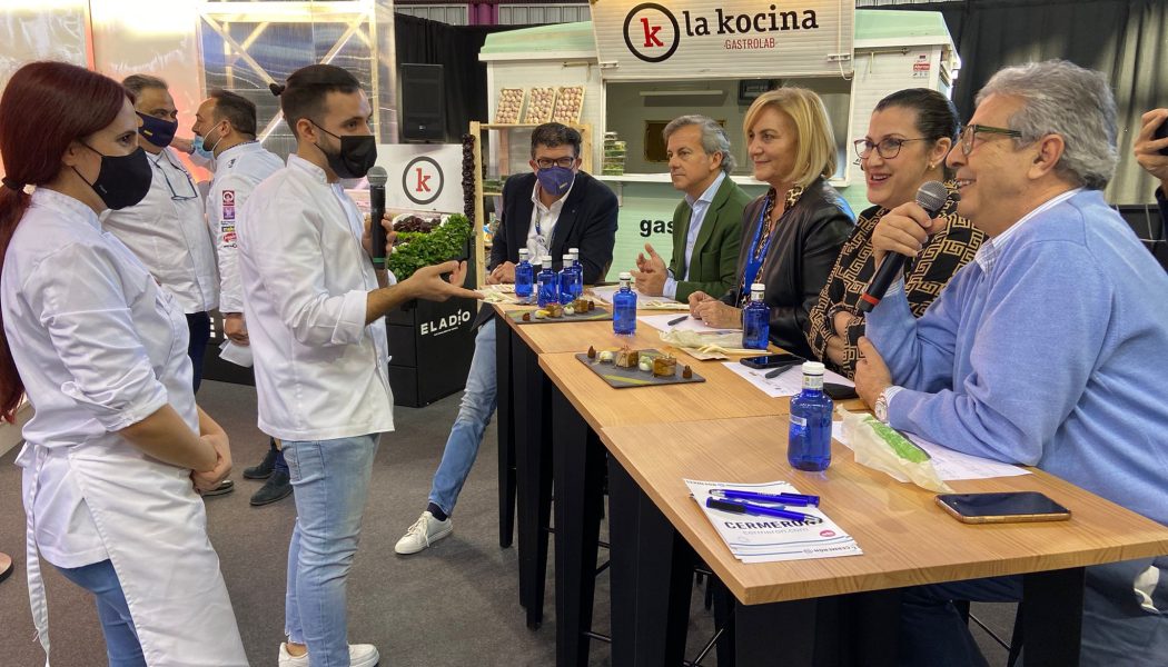 Antonio García y Cristian Ponce, de la escuela de hostelería CESHMA, ganadores del VIII Concurso Joven Chef Sabor a Málaga