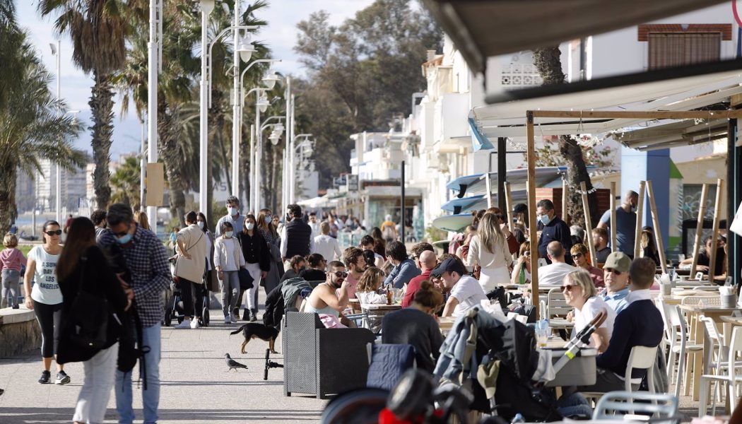 Málaga suma 579 casos en una jornada con tres fallecidos y 2.941 recuperados