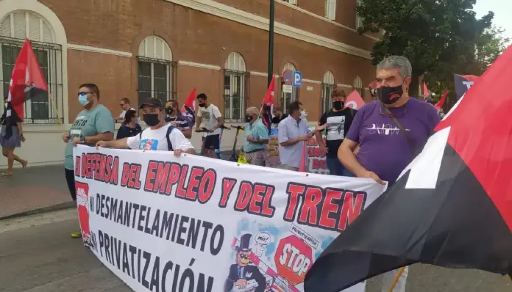 La campaña del Gobierno sobre la supuesta gratuidad de los trenes a partir de septiembre son solo fuegos artificiales.