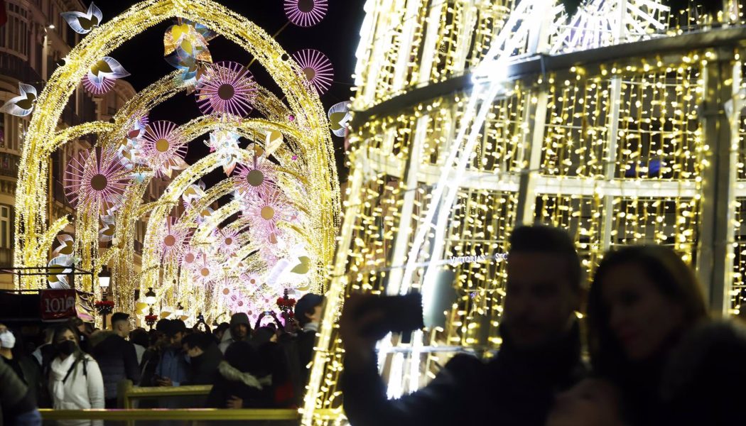 Canal Málaga retransmite en directo el encendido del alumbrado navideño