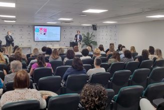 Un centenar de pacientes con cáncer de mama se reúnen para compartir experiencias