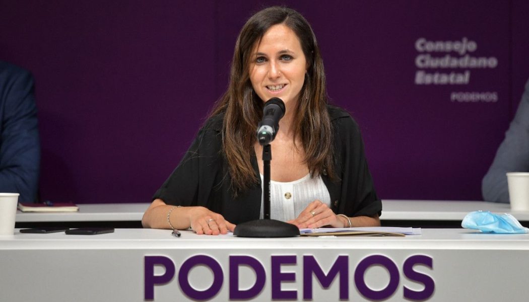 Podemos propone crear una renta garantizada de entre 700 y 1.400 euros al mes desde los 18 años