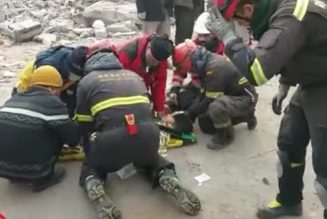 Bomberos Sin Fronteras rescatan a una familia en Turquía