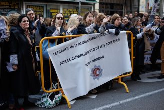 Letrados de Justicia piden a la ministra su presencia para desbloquear la huelga