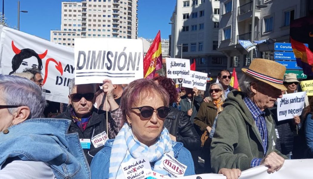 Miles reclaman la mejora de la sanidad pública madrileña al grito de «Ayuso dimisión»