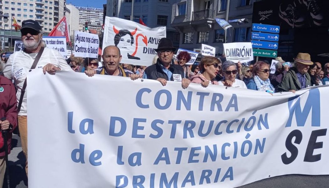 Manifestantes en Madrid reclaman una mejor sanidad pública