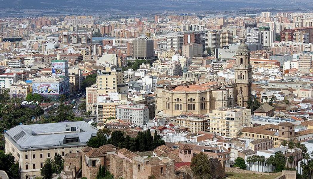 Adjudicada la obra de las cubiertas de la Catedral de Málaga