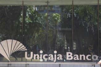 Unicaja Banco reduce su beneficio un 43% en el primer trimestre por el impuesto a la banca, hasta 34 millones