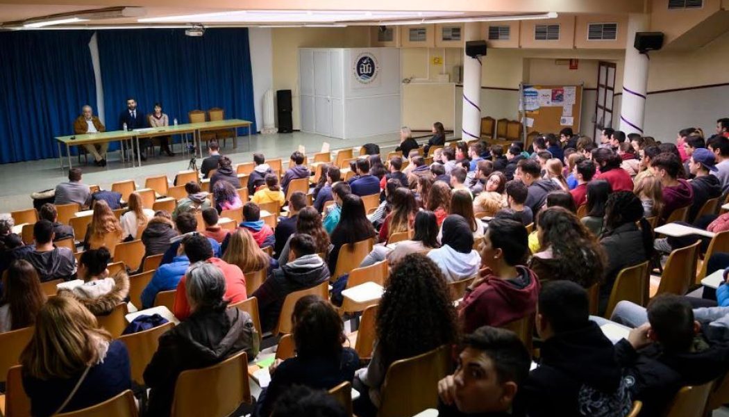 CSIF, CCOO y UGT convocan asambleas sobre las negociaciones con Universidades y Junta de Andalucía