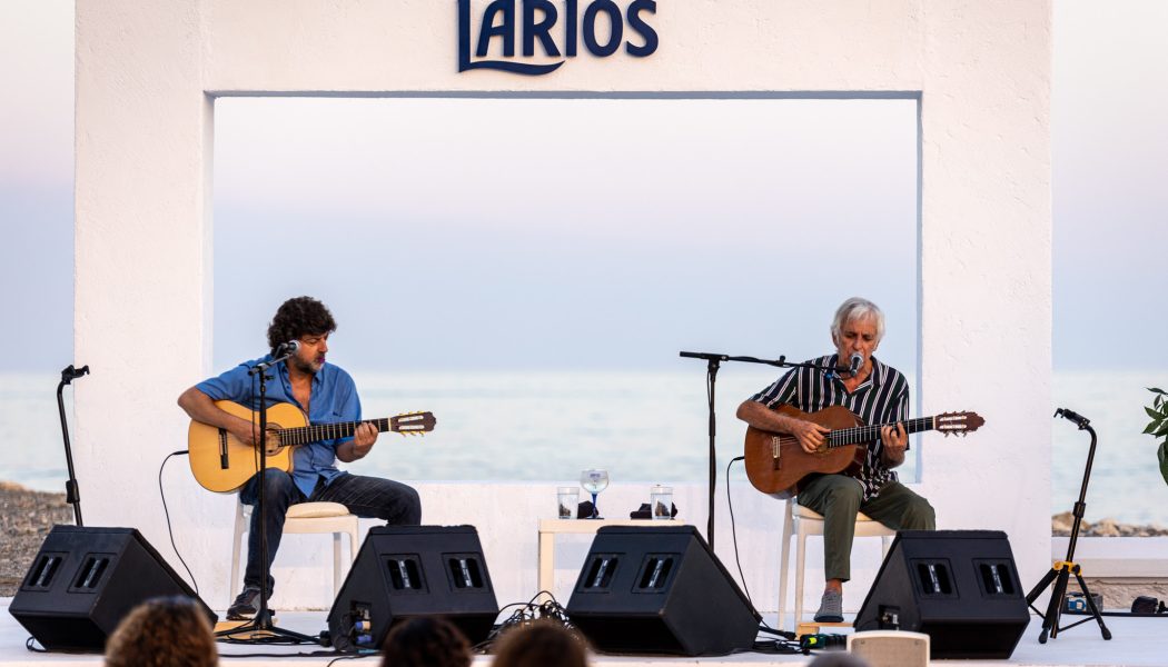 Kiko Veneno lleva la Buena Vida de Atardeceres Larios a La Noche en Blanco de Málaga