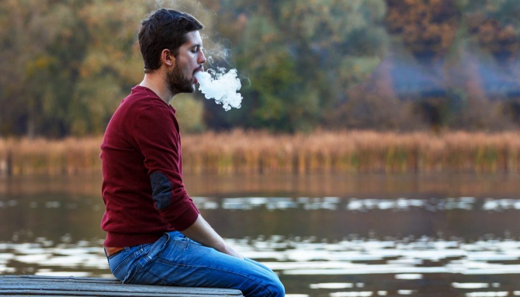 Los vapeadores son “puerta de entrada al tabaco”