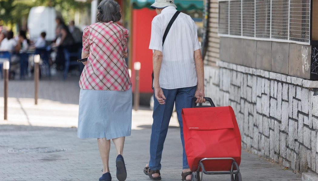 Experta propone un cambio en la Ley de Dependencia que empodere y proteja a la mujer cuidadora