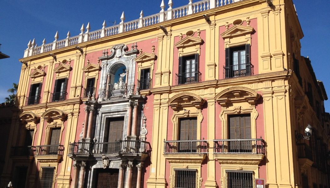 Con motivo del ingreso en prisión preventiva de un sacerdote de Málaga