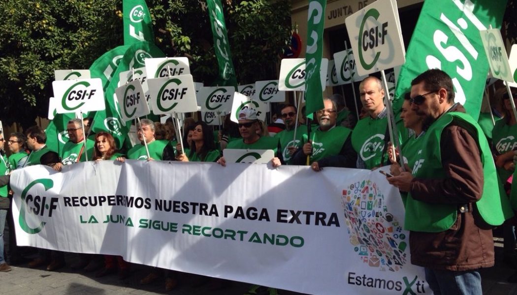 Concentración de CSIF en Málaga para exigir a la Junta que cumpla con los empleados públicos