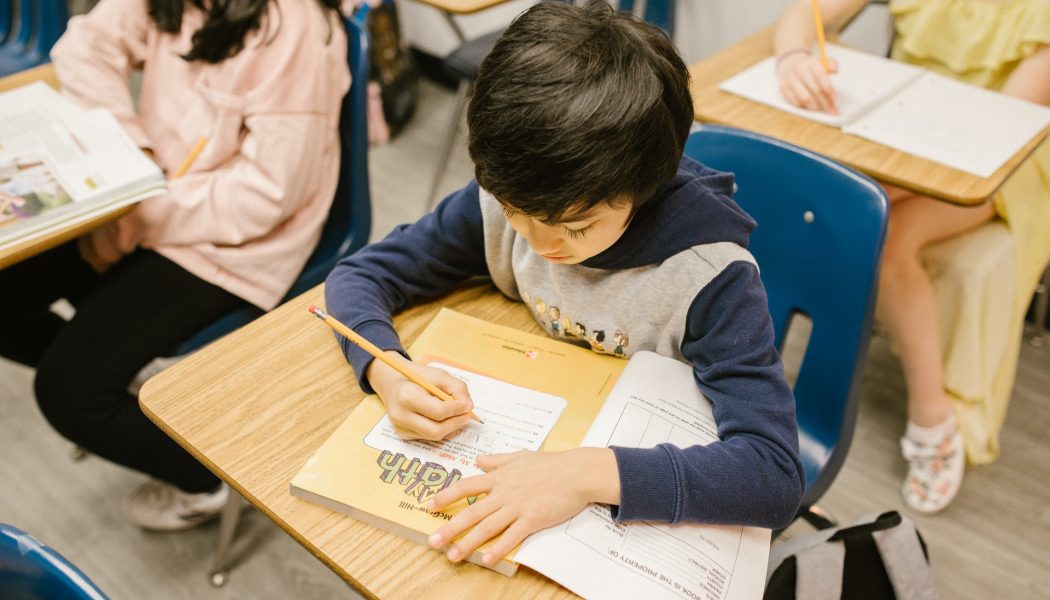 El alumnado con necesidades de apoyo educativo ha crecido en Málaga cinco veces más desde 2016 que el profesorado para atenderlo