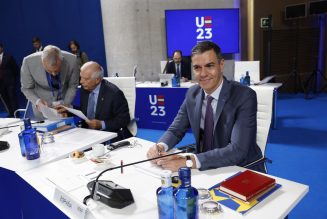 Sánchez resta importancia a la ausencia de la política migratoria de la declaración de Granada