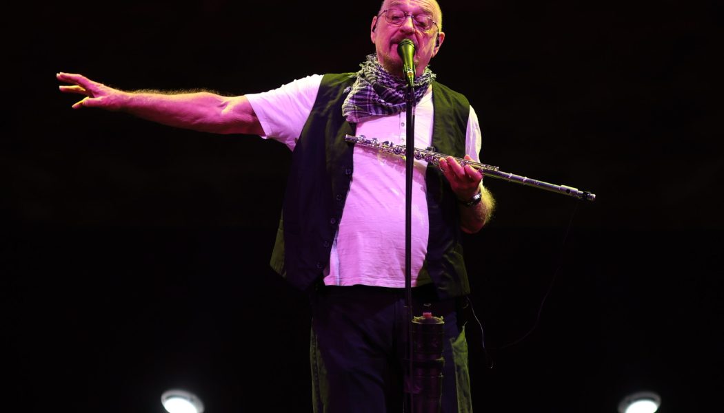 Derroche de energía mostró Ian Anderson ante un lleno absoluto en su concierto de Málaga