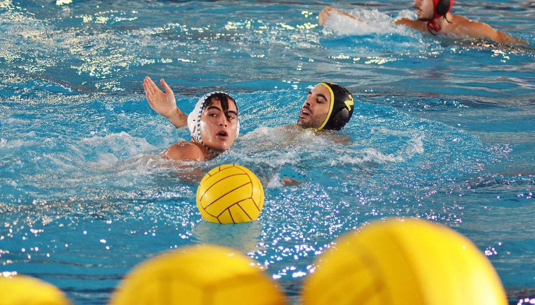 El Waterpolo Málaga vuelve al liderato con autoridad