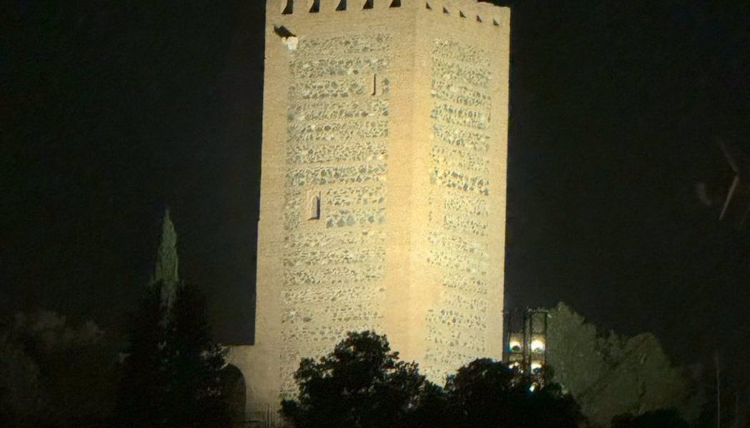 La Fortaleza de Vélez-Málaga estrena iluminación