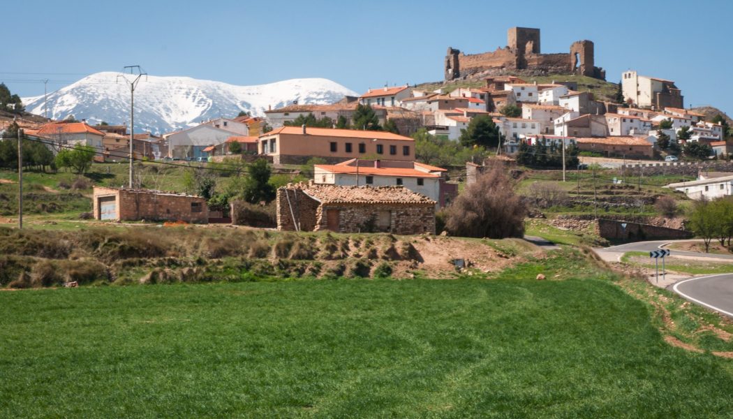 España gana 300.000 habitantes en los pueblos desde 2018