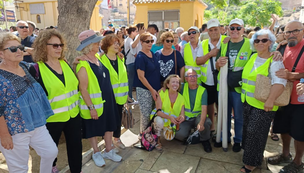 Bajo el lema «Málaga para vivir, no para sobrevivir», más de 10.000 malagueños , se lanzaron a la calle para denunciar la complicada situación del mercado de la vivienda que afronta la capital malagueña