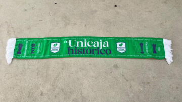 Una bufanda histórica para nuestros abonados del Unicaja 1 1 55