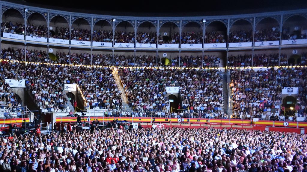 Sabina emocionó en Granada con su música, su despedida y los recuerdos de su juventud 5 LEA 7753 01