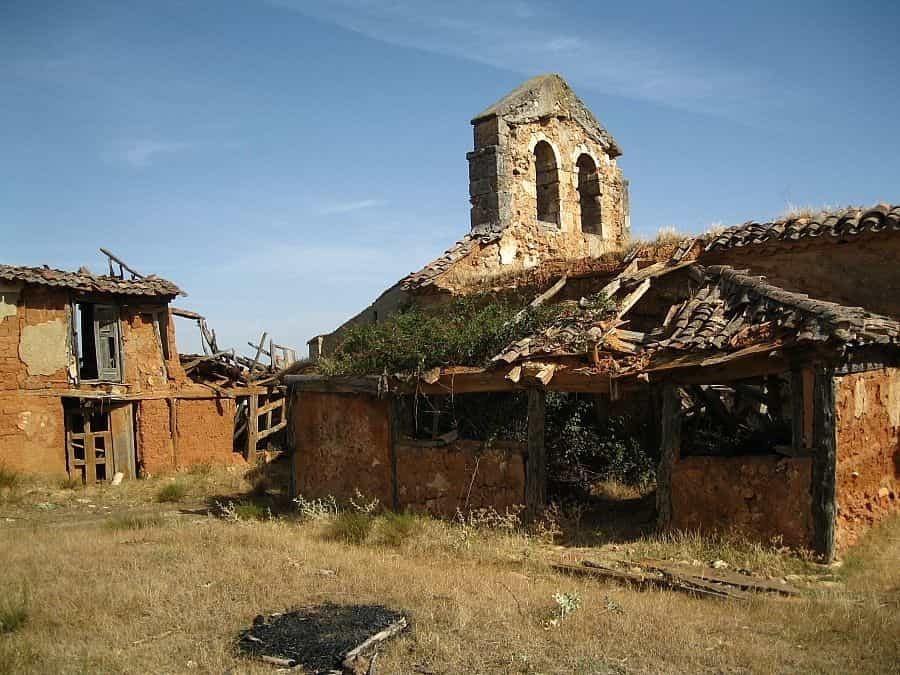 La España vaciada: Un reto urgente para el futuro rural espana vaciada