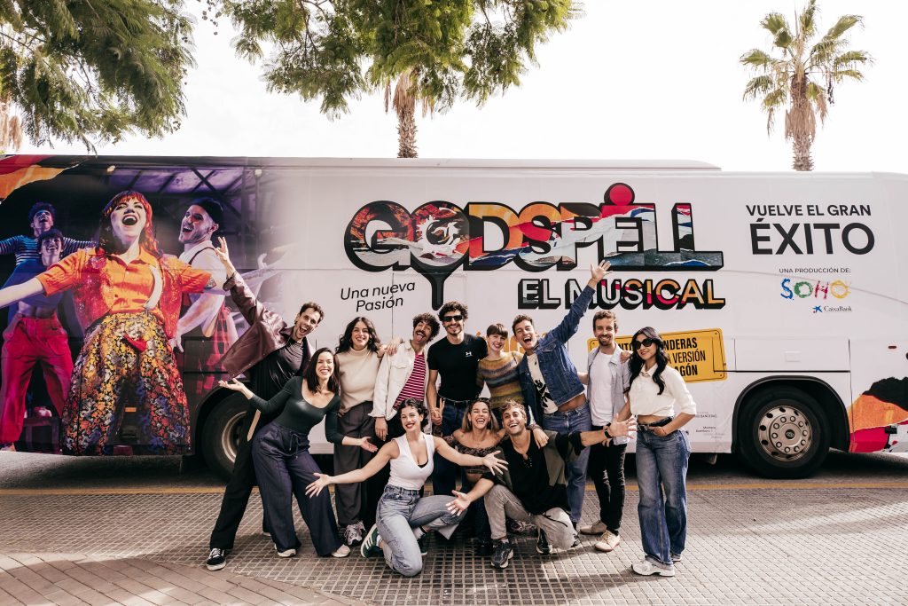 Godspell, el musical va sobre ruedas Autobus GODSPELL 2 @Marina M.Luna
