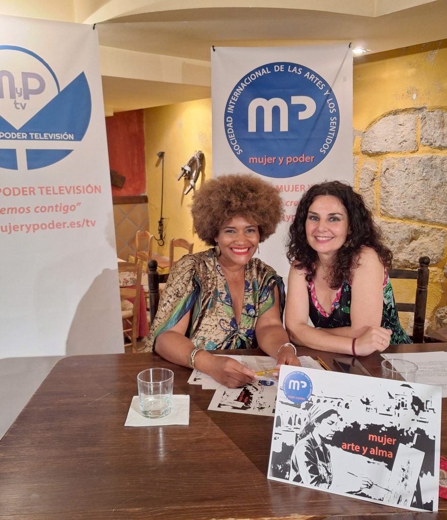 “Mujer, Arte y Alma”: el nuevo proyecto de María Piña que une comunicación, arte y sensibilidad femenina