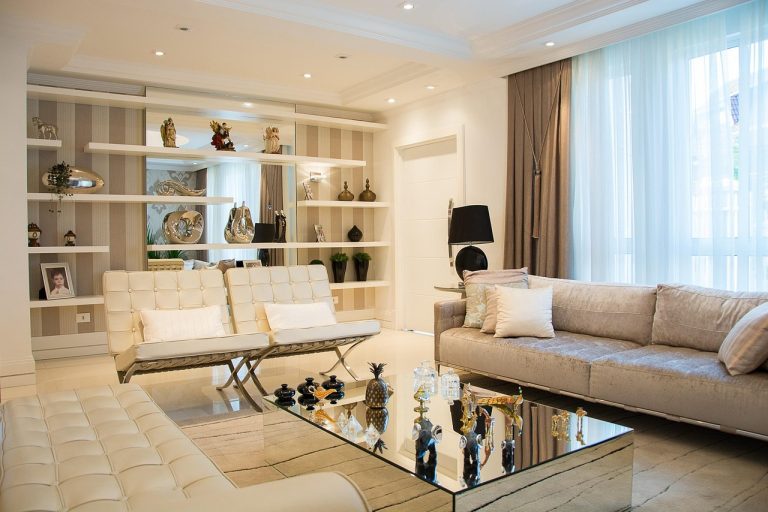 leemelina08 home 1622401 1280