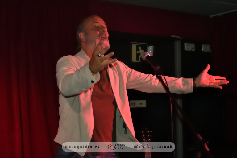 Manuel Wirzt conquista Málaga con un íntimo viaje musical cargado de emoción y complicidad nikon 14