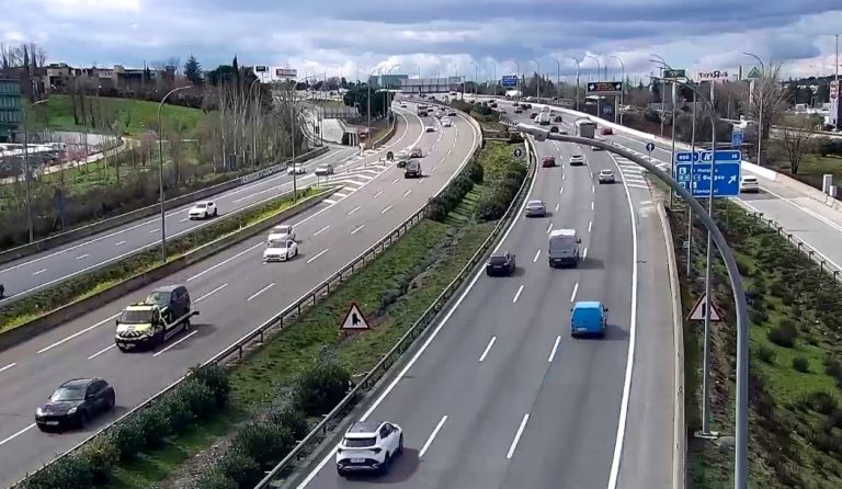 La DGT espera seis millones de viajes por carretera en el puente del 1 de mayo A1 1412830274 1
