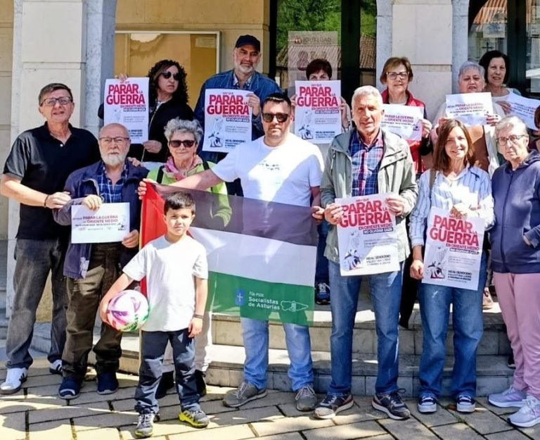 La gente trabajadora, uno de mayo por la paz Todos unidos para parar la guerra